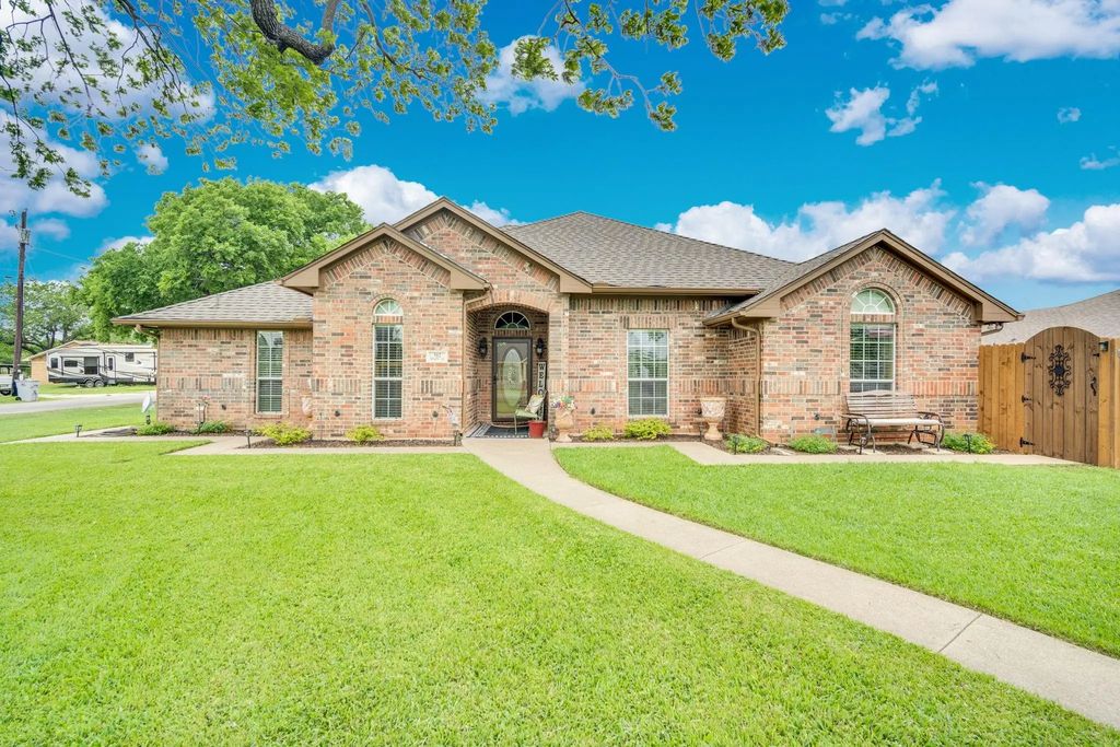 502 Main Street, Maypearl