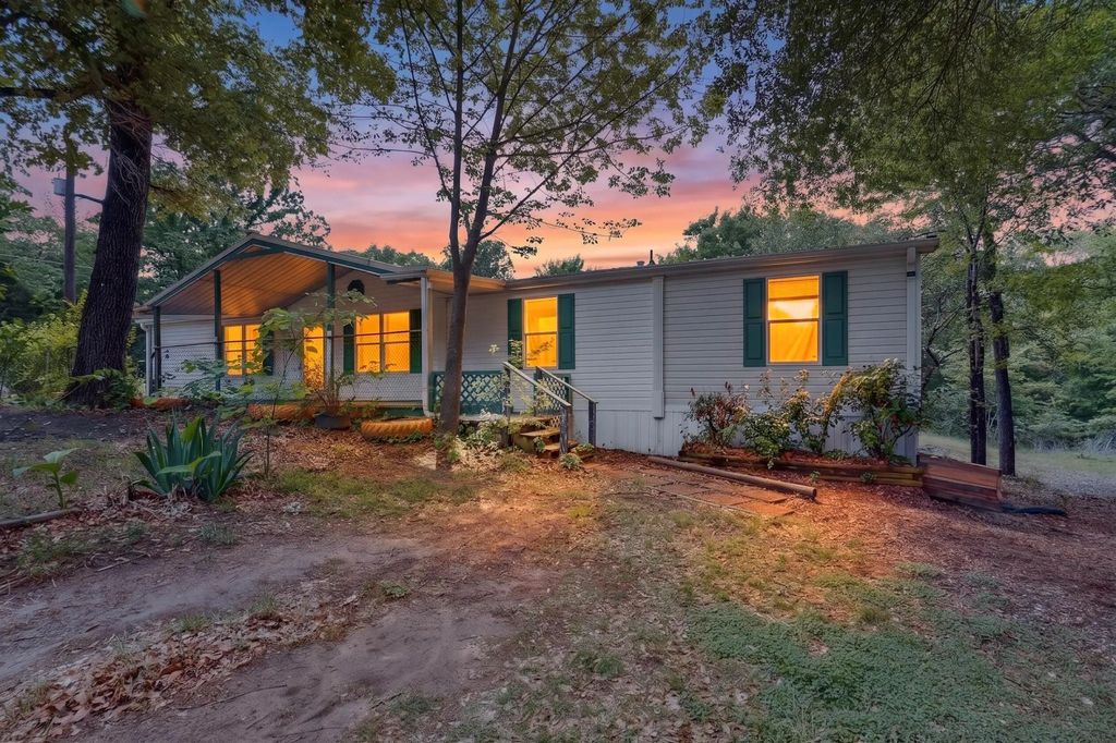 101 Garner Drive, Mabank