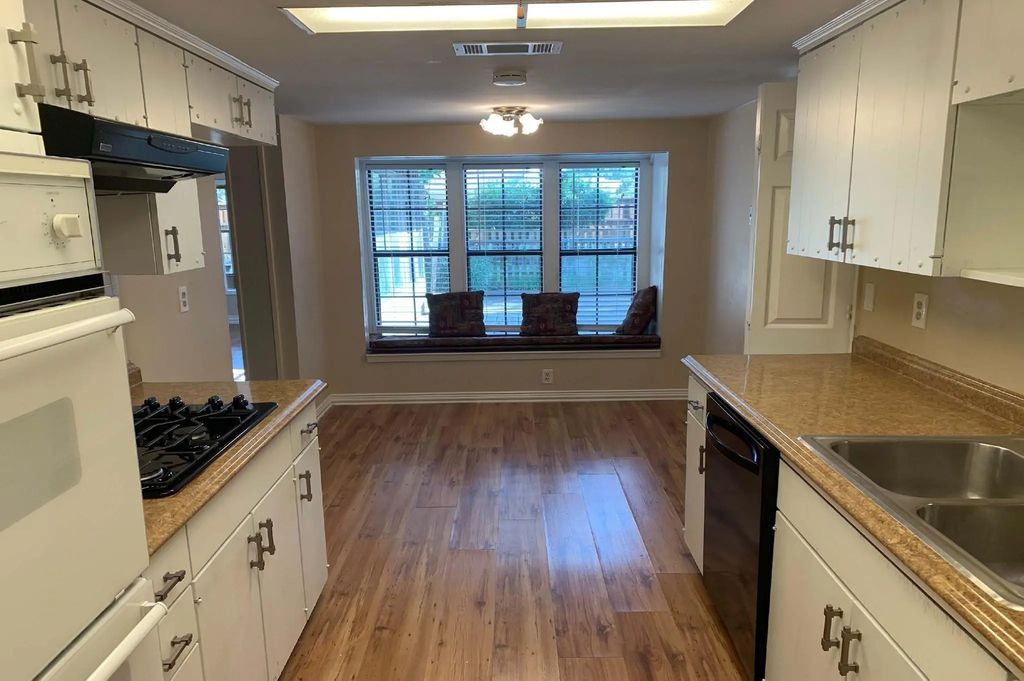 3353 Dorado Beach Drive, Farmers Branch