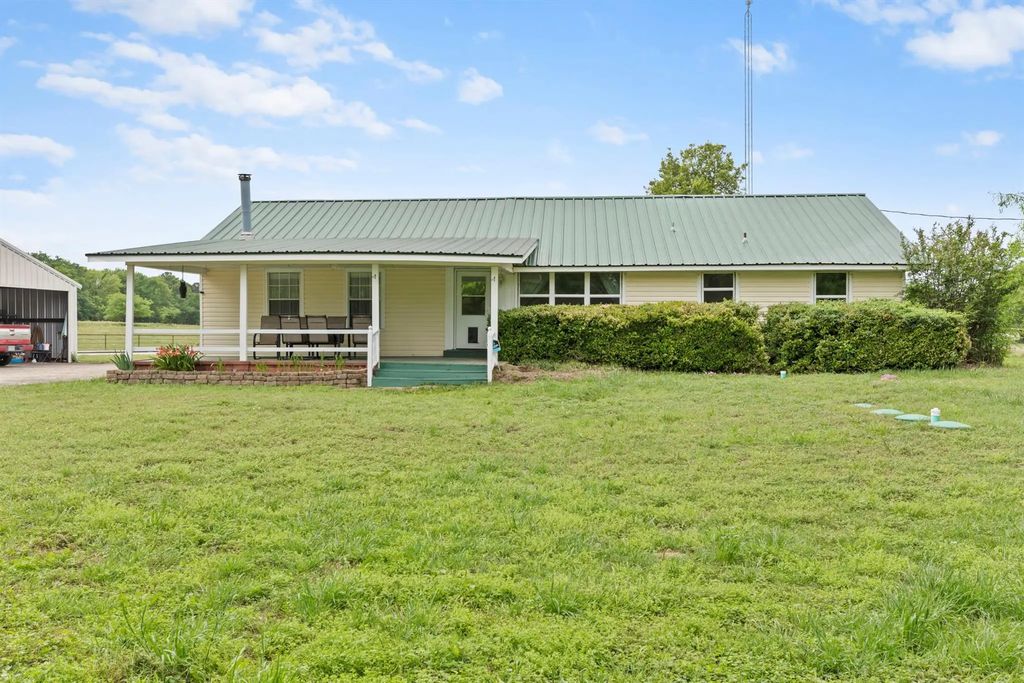 7626 Fm 1002 S, Big Sandy