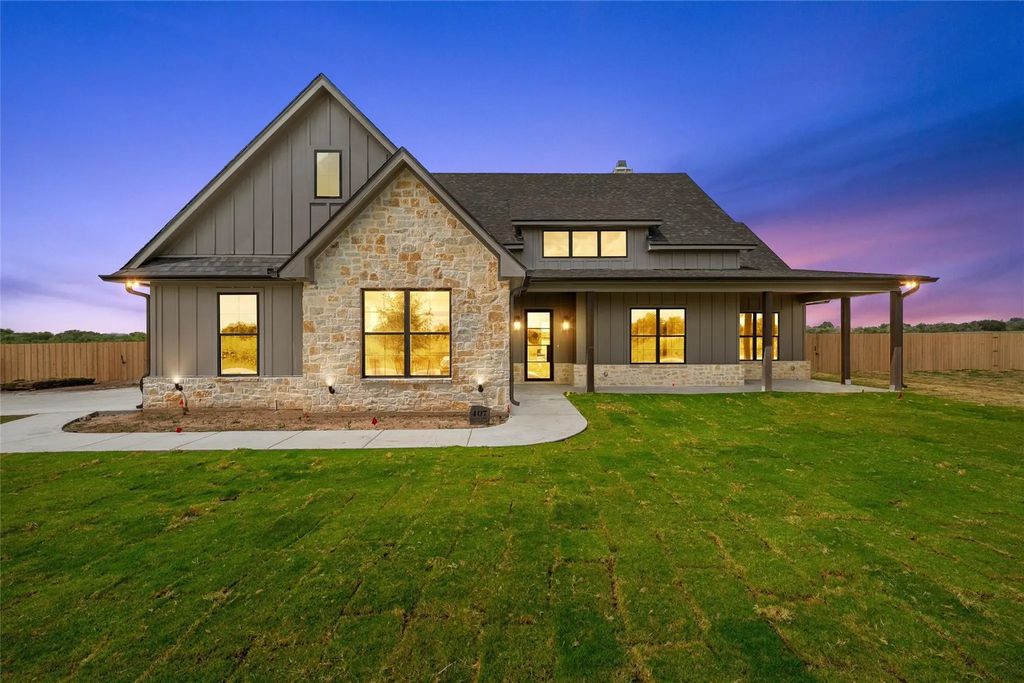 407 Lacek Mill Road, China Spring
