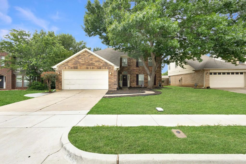7333 Mesa Verde Trail, Fort Worth