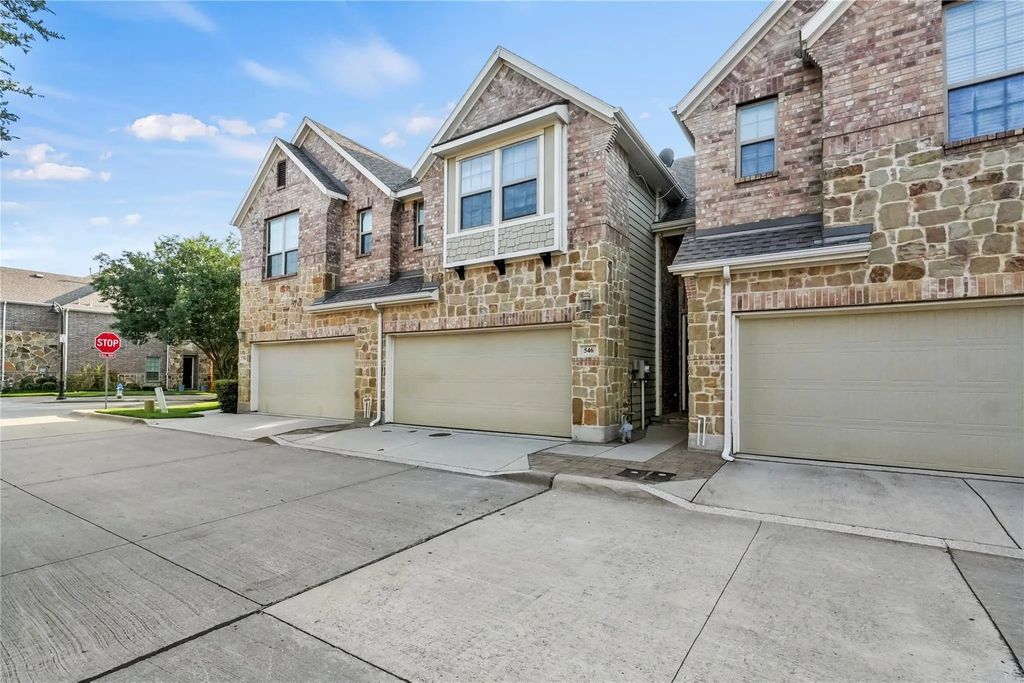 546 Alexandra Avenue, Richardson