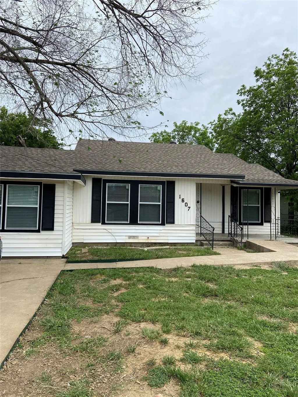 1607 Se 18th Street, Mineral Wells