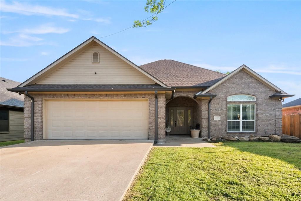 2629 Fish Tank Road, Corsicana