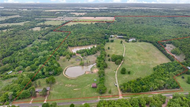 10860 Farm Road 197, Arthur City
