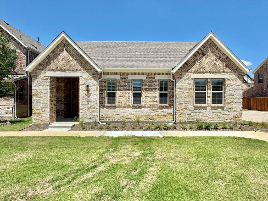 8513 Shorehan Road, The Colony