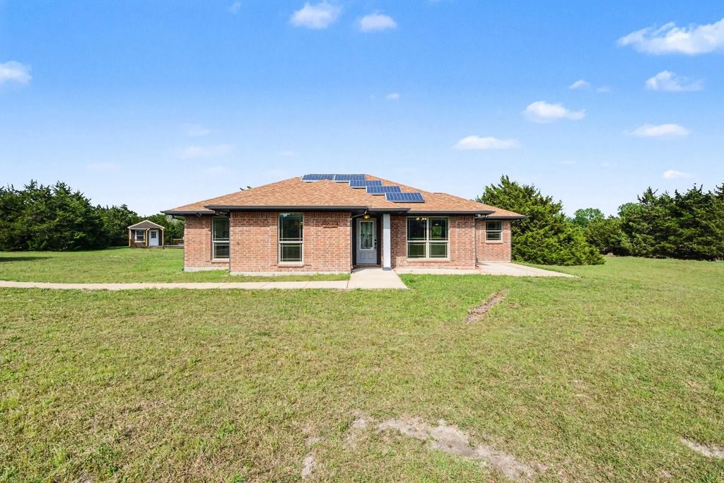 5945 County Road 441, Princeton