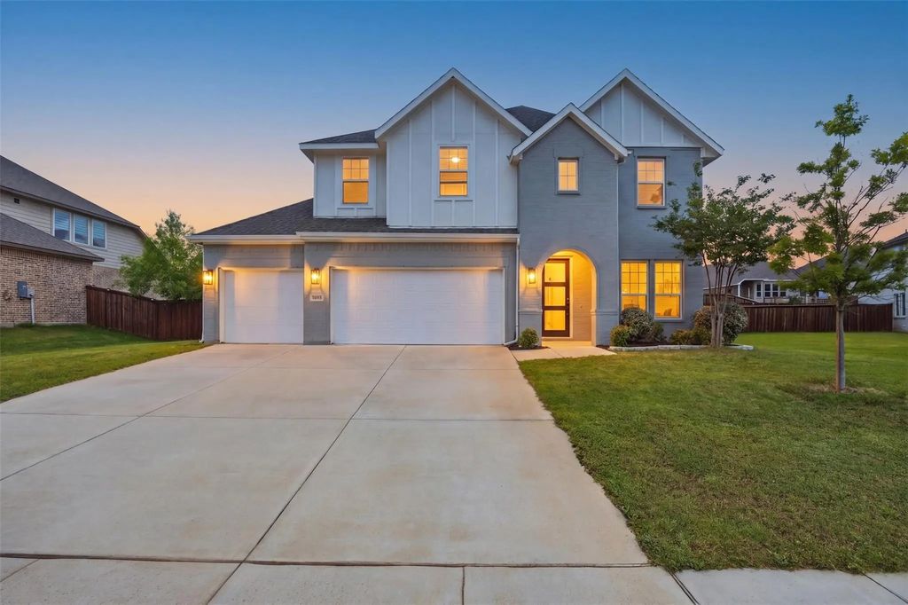 5805 Heatherwood Loop, Sachse