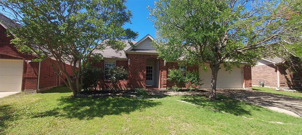1011 Bainbridge Lane, Forney