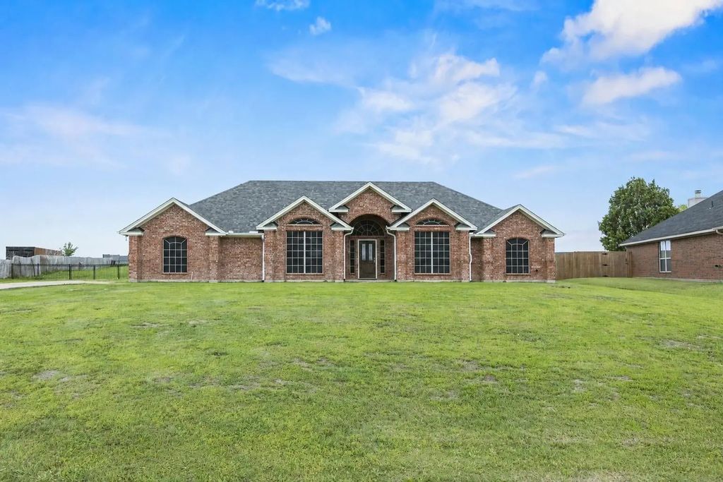 16422 Prairie Meadow, Forney