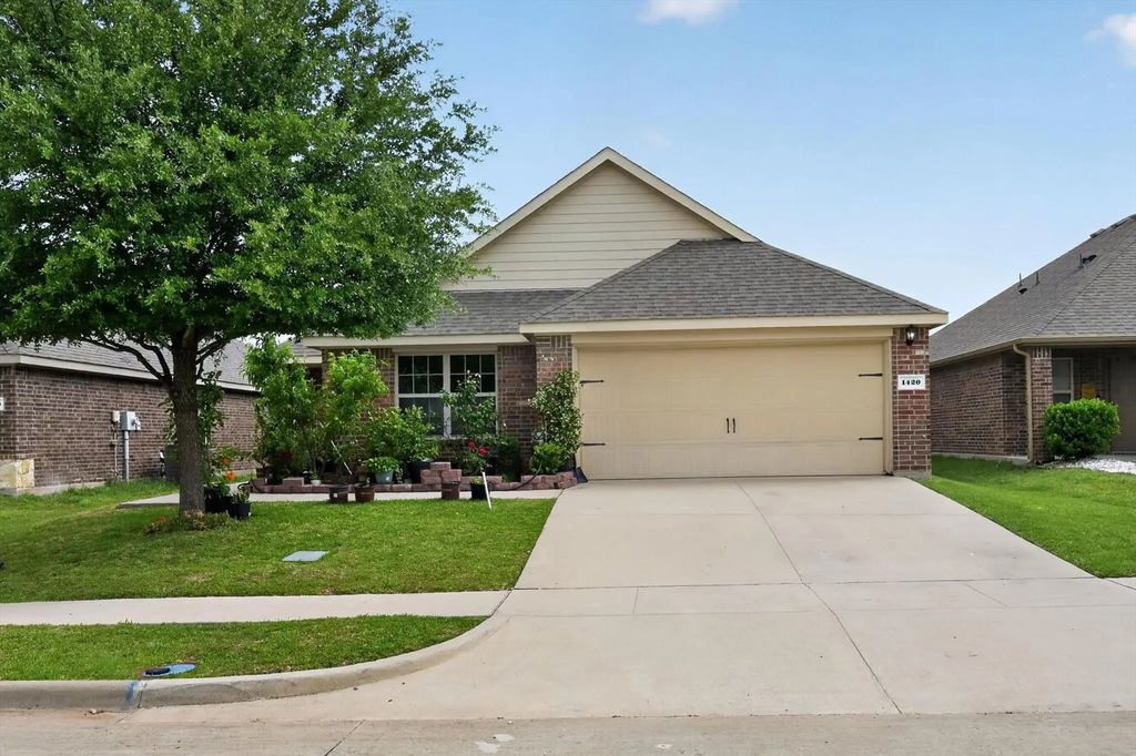 1420 Arabella Avenue, Forney