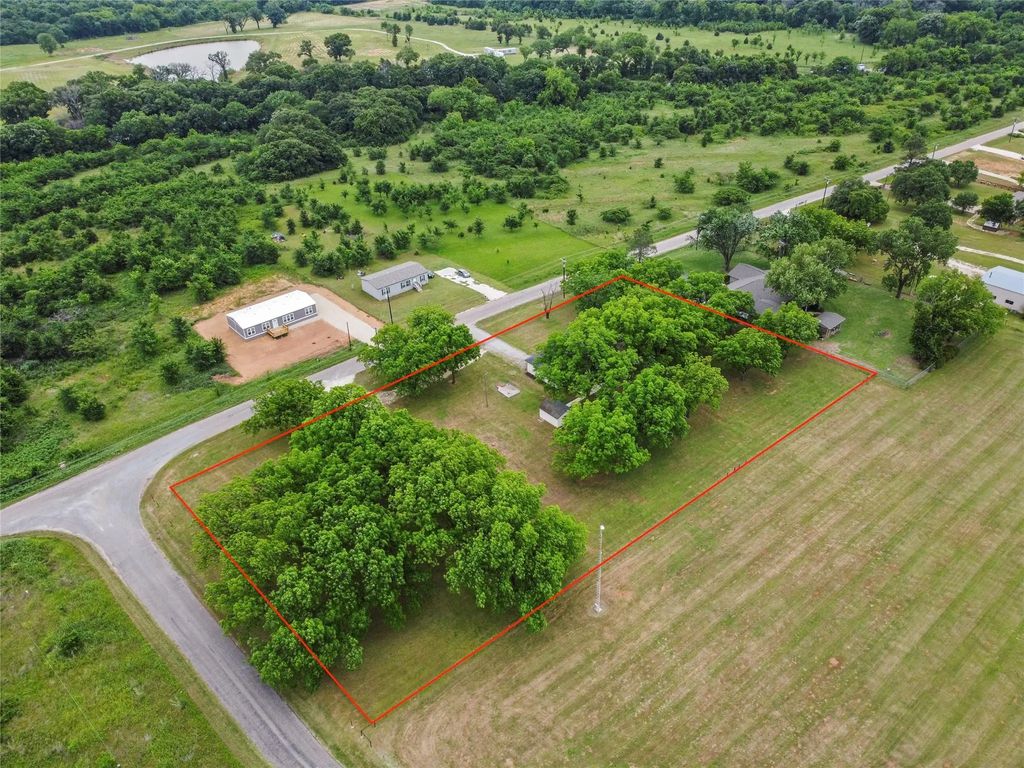 341 Reast Road, Whitesboro