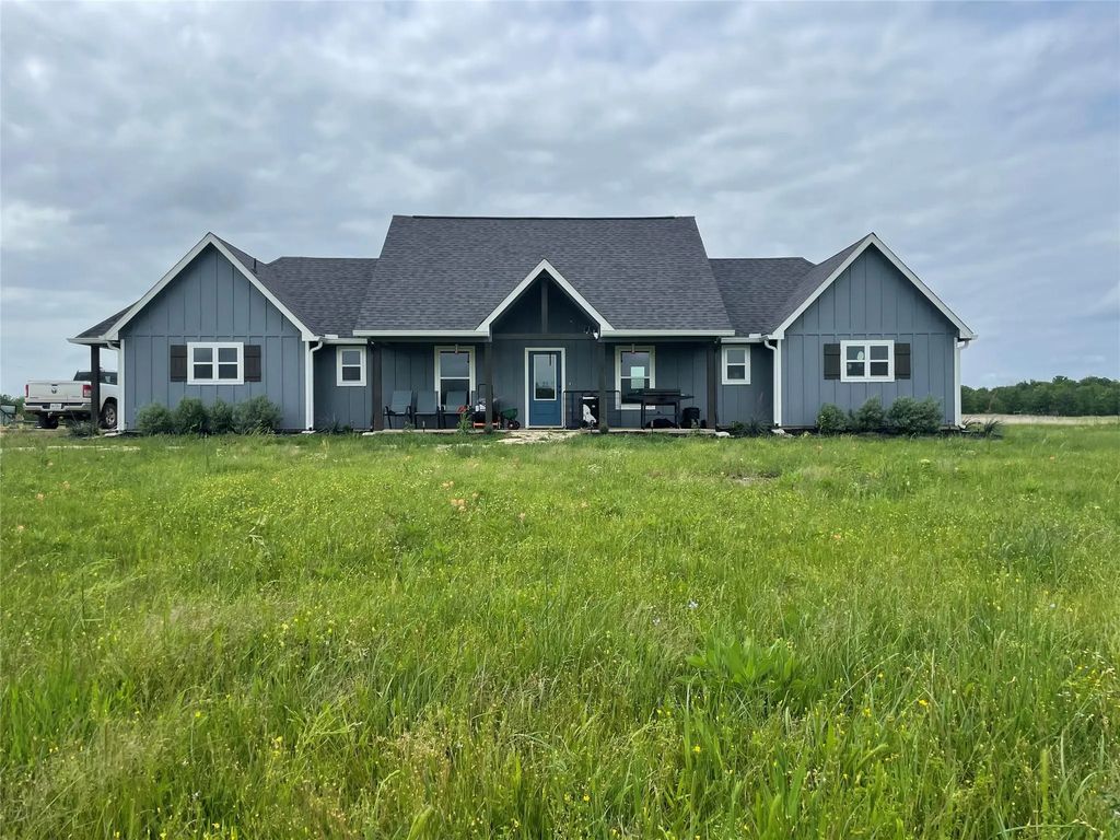 712 Vz County Road 3510, Wills Point