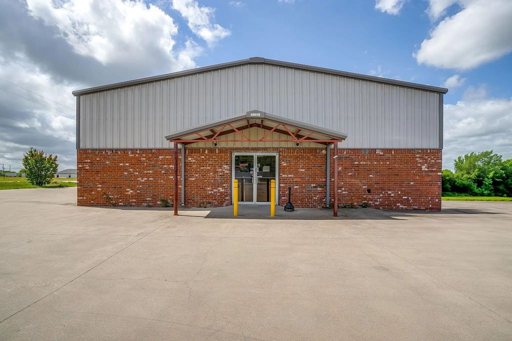 10450 E Bankhead Highway, Aledo
