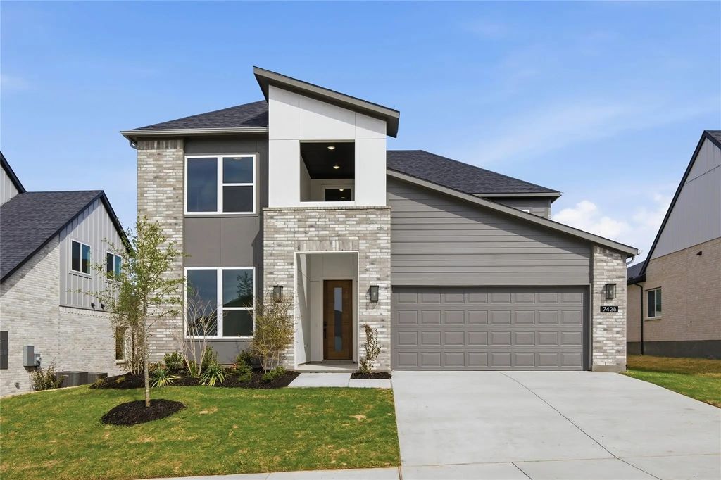7428 Wayward Wind Drive, Fort Worth
