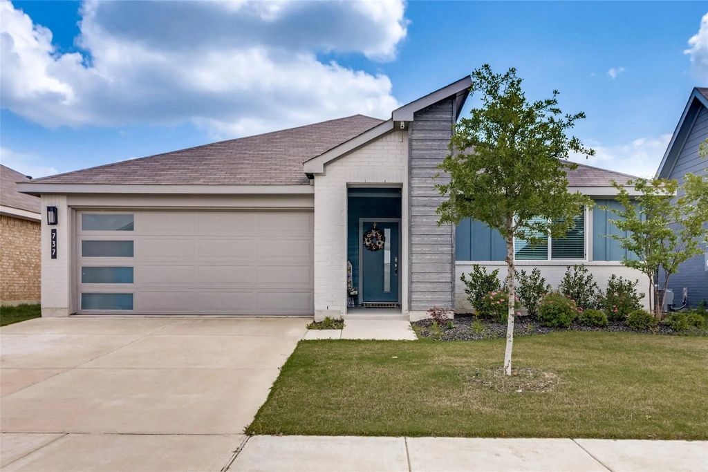 737 Trinity Park Trail, Alvarado
