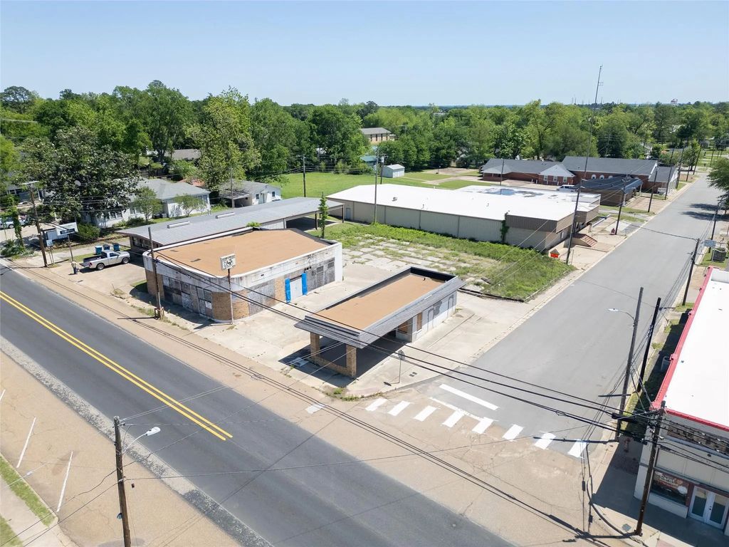 402 N Main Street, Winnsboro