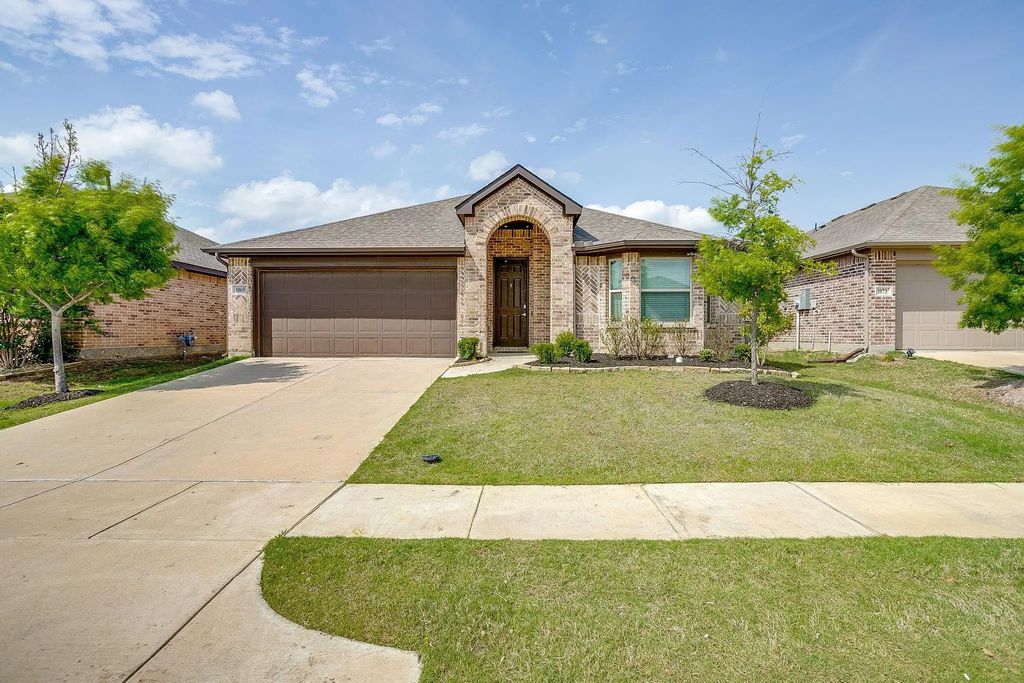 1069 Nighthawk Trail, Alvarado
