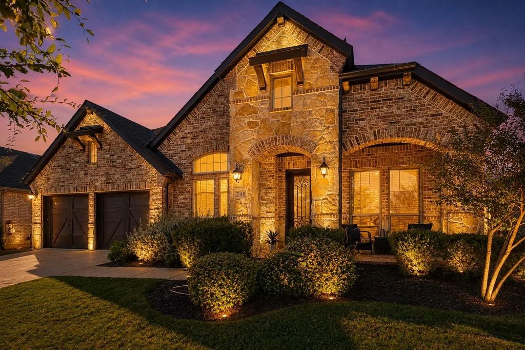 748 Fireside Drive, Little Elm