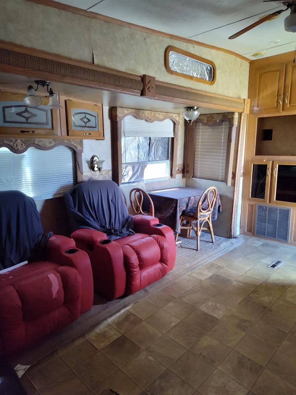 441 Hcr 2105 Loop N, Whitney