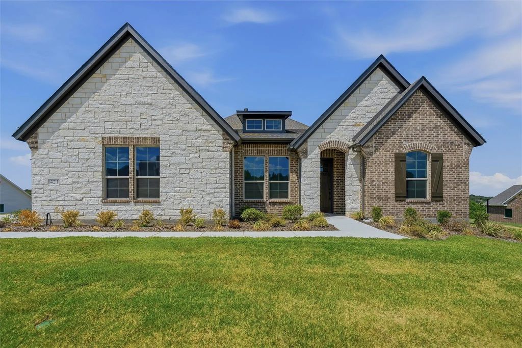 421 Texas Sage Trail, Weatherford