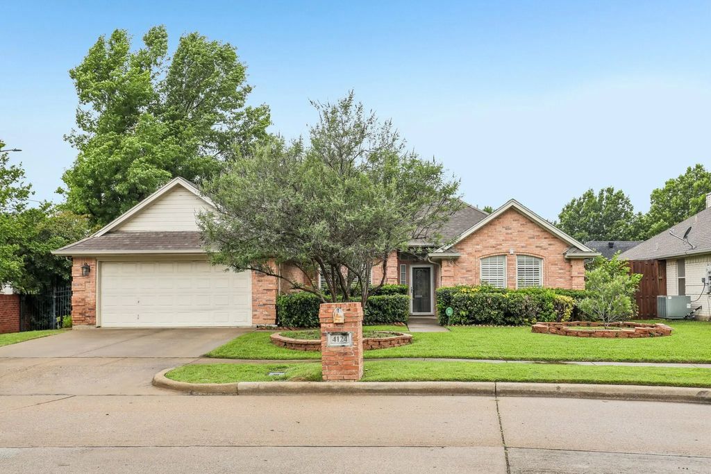 4124 Cory Lee Court, Arlington