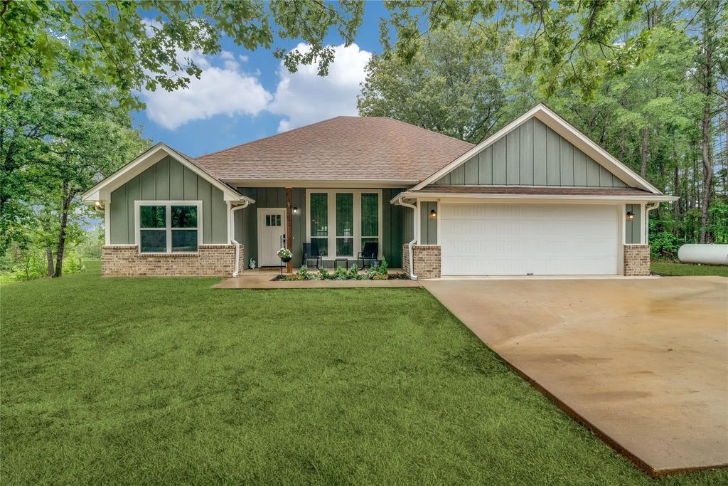 11302 County Road 4102, Lindale