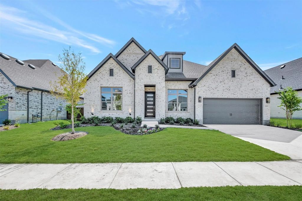 1611 Cedarberry Drive, Northlake
