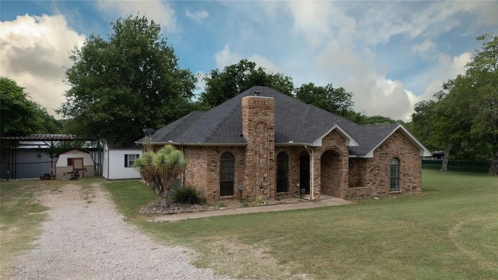 130 Bells Chapel Road, Waxahachie