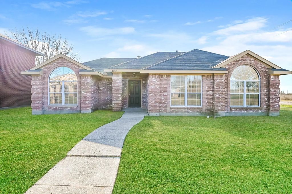 2620 Buck Drive, Mesquite