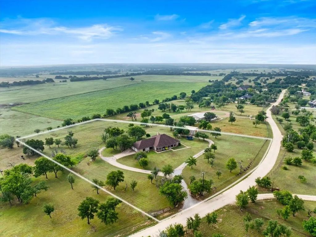 719 Private Road 897, Stephenville