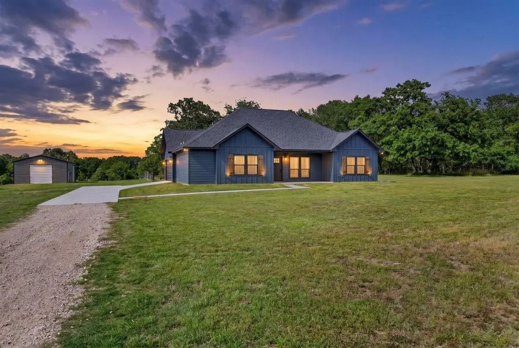 9968 County Road 1200, Athens