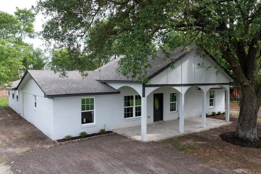 6060 County Road 166, Kaufman