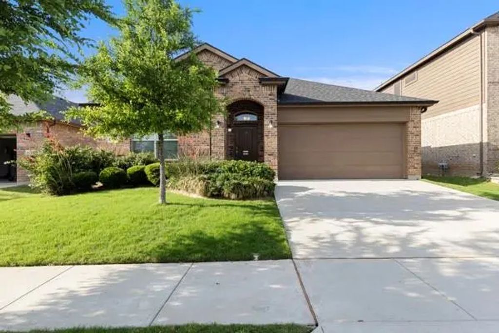 5016 Sugarcane Lane, Fort Worth