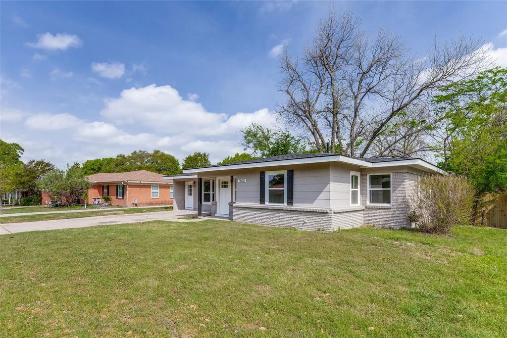7800 Gaston Avenue, Fort Worth