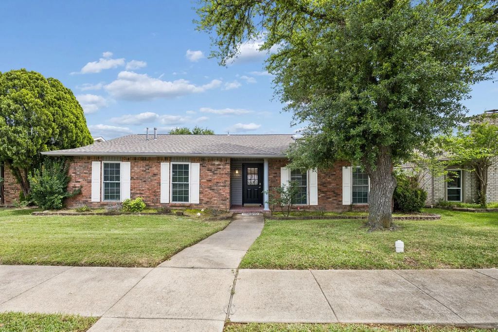 2936 Furneaux Lane, Carrollton