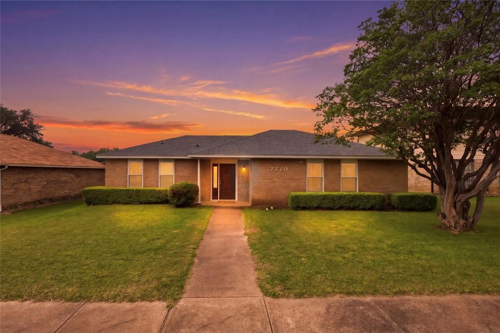 7220 Elderberry Lane, Dallas