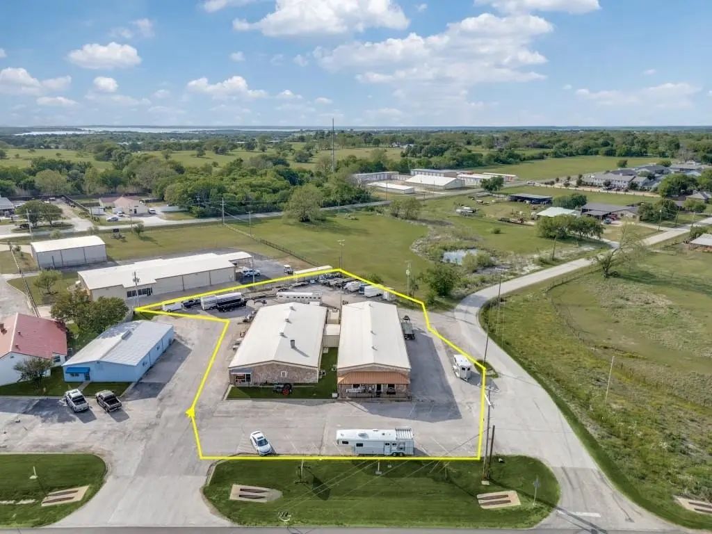 1200 S Highway 377, Pilot Point