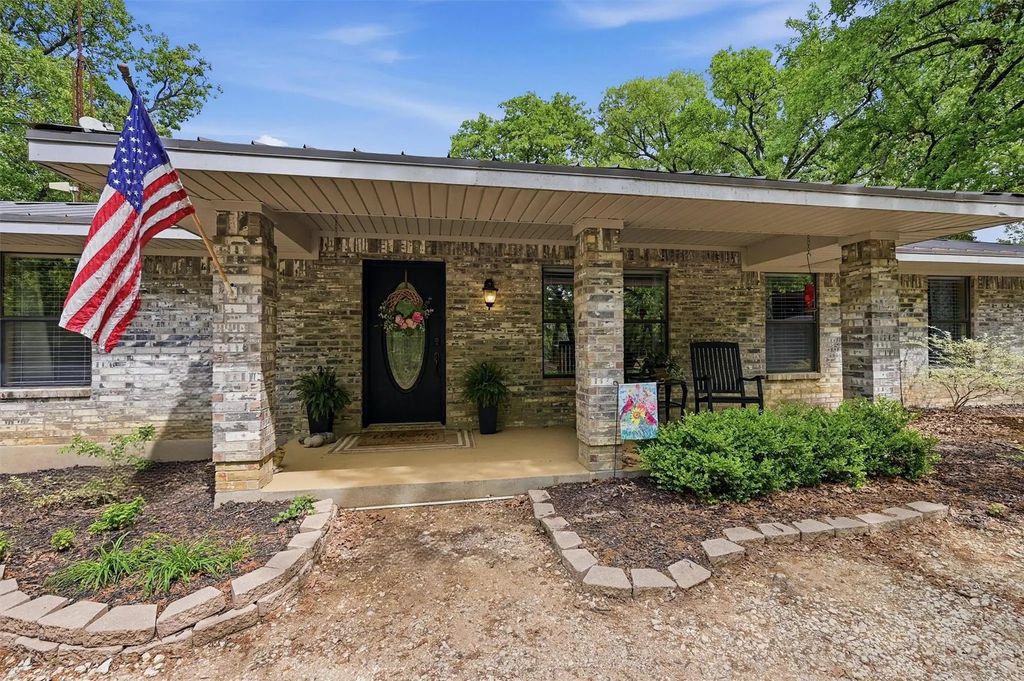 4476 County Road 107, Gainesville