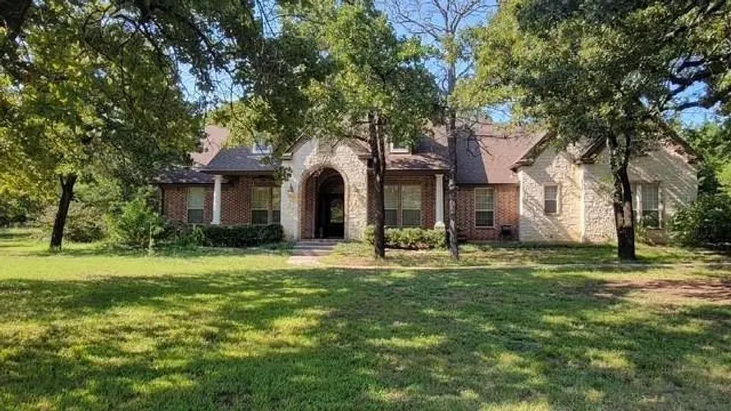 735 Sleepy Hollow Lane, Valley View