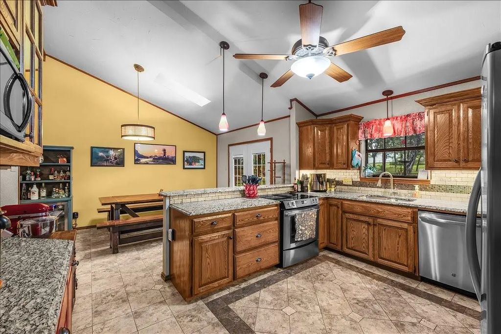 220 Annetta, Willow Park