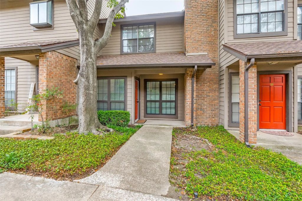 9910 Royal Lane 1006, Dallas