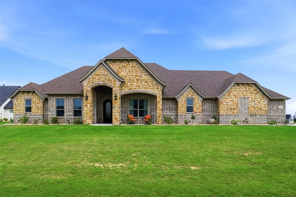 12005 Bella Vino Drive, Fort Worth