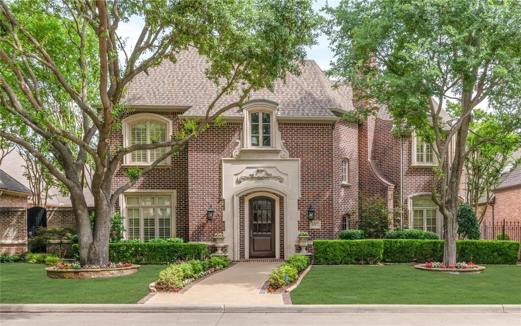 6907 Preston Glen Drive, Dallas
