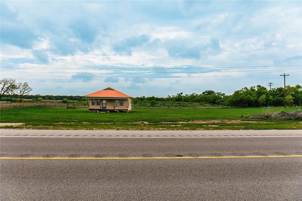 Tbd Hwy 183, Rising Star