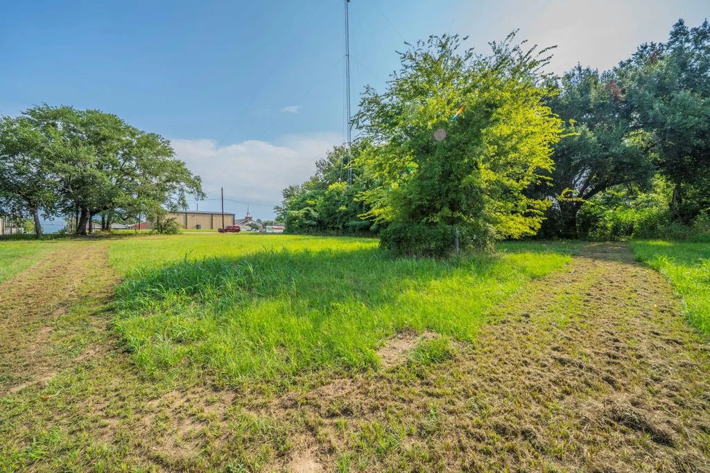 350 Quail Street, Van