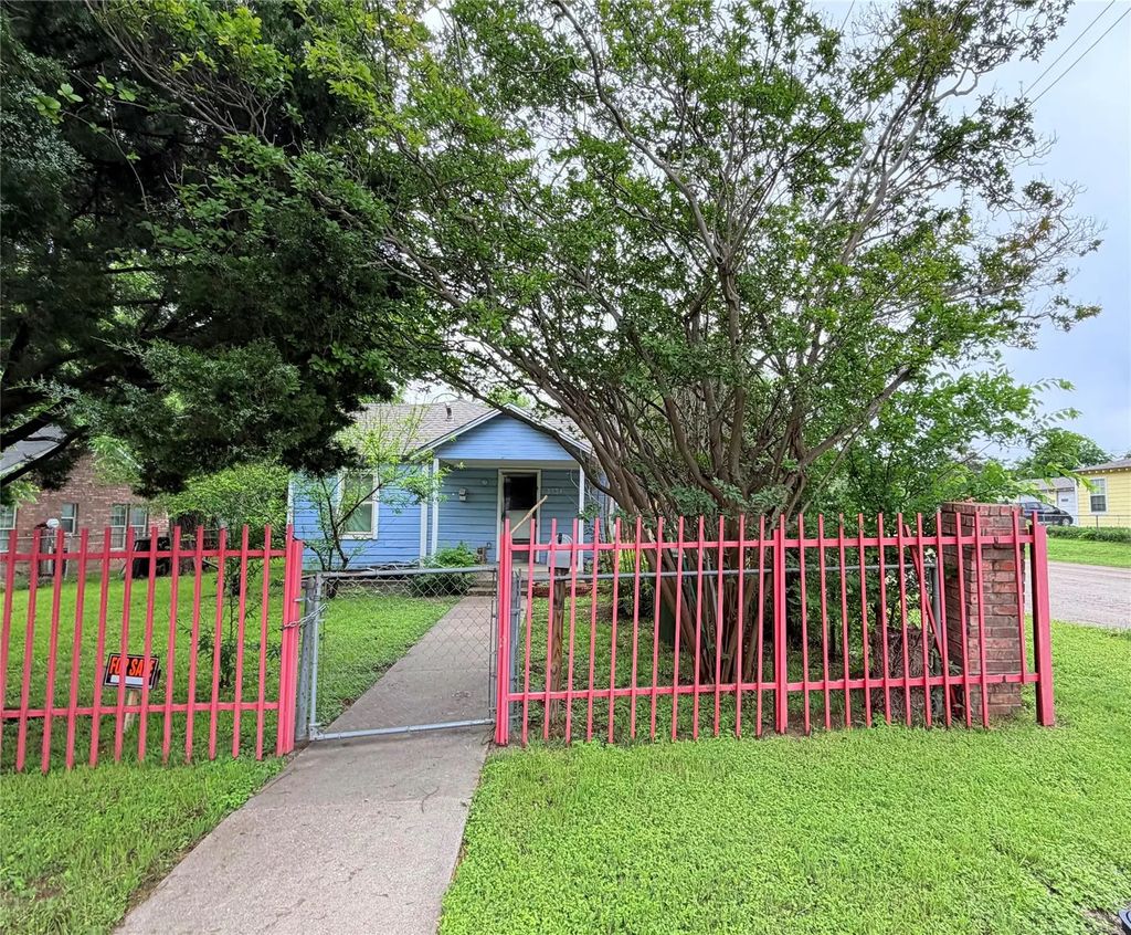 2724 Flint Avenue, Waco