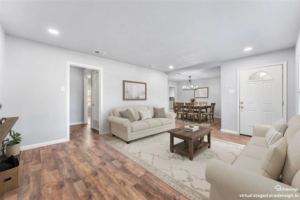 612 E 8th Street, Kemp