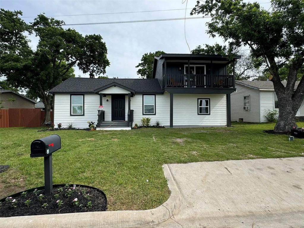 513 W South Street, Whitesboro